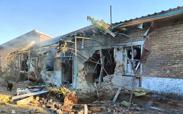 На Дніпропетровщині показали наслідки подвійного ракетного удару по місту