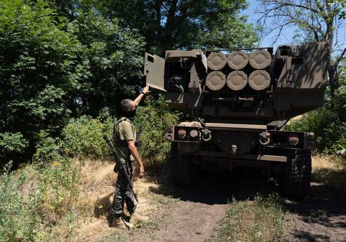 Запаси американської зброї в Україні можуть вичерпатися за два-три місяці, – FT