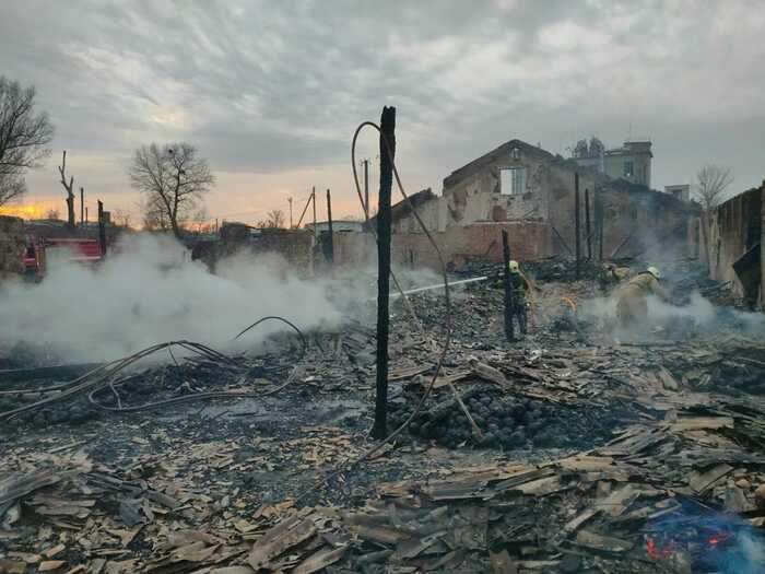 Підприємство в Ізюмі зазнало атаки понад 10 російських дронів