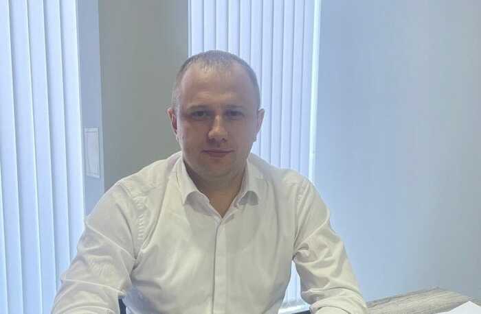 Дружина начальника сервісного центру МВС на Закарпатті купила електромобіль