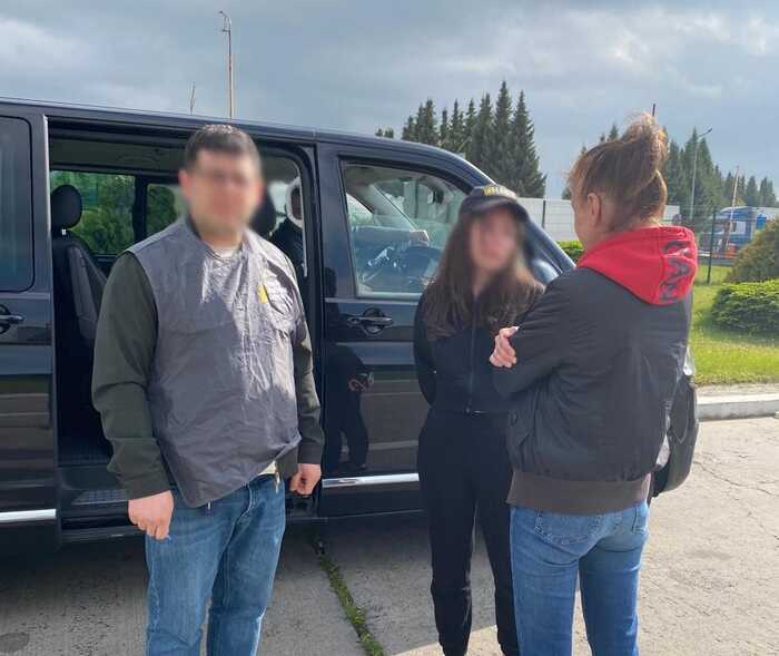 В Україну екстрадували екскерівницю Держгеокадастру Київщини, яка привласнила землю на понад 1,8 мільярда гривень
