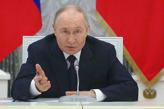 Стрілянина з вертольотів і вимоги голосування: Путін пояснив, що спонукало його розпочати війну проти України