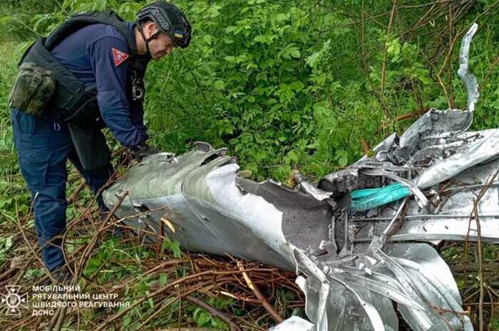 Залишки ворожої ракети Х-101 знайшли на Київщині біля залізничної колії, — ДСНС