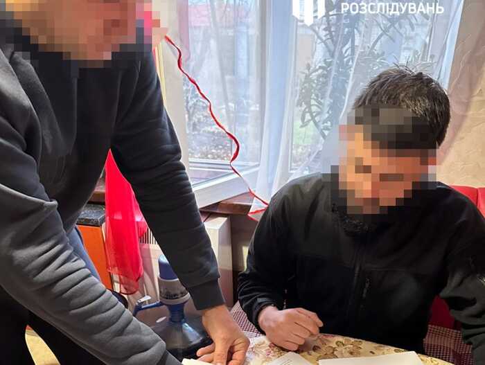 ДБР: Постачальнику неякісних спальників для військових загрожує до 12 років ув’язнення