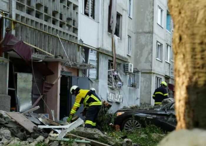 У Луцьку з-під завалів багатоповерхівки дістали тіло загиблого