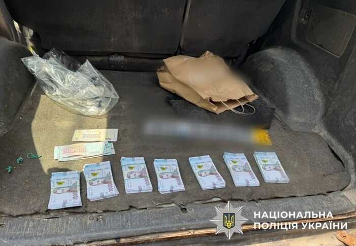 Ввозив авто, як гуманітарне і продавав військовим: чоловіку повідомлено про підозру, — Нацполіція