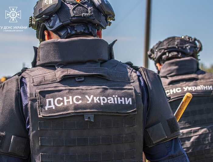 У Краматорську триває розбір завалів після обстрілу: під уламками продовжують шукати людей