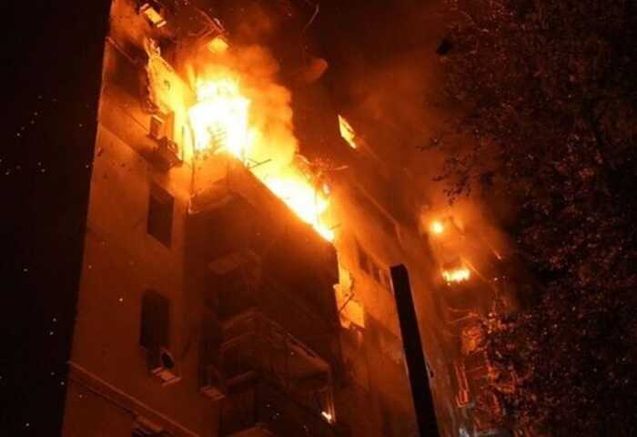 Росія завдала удару по Одесі: спалахнула пожежа у багатоповерховому будинку