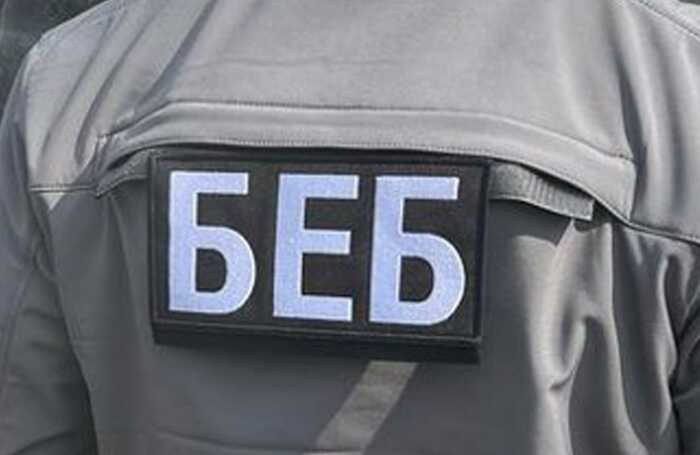 Бухгалтерка БЕБ отримала від сина-військовослужбовця майже мільйон гривень в подарунок