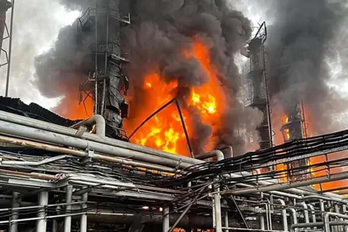 СБУ і ССО вдарили по газопереробному комплексу в Усть-Лузі у Ленінградській області