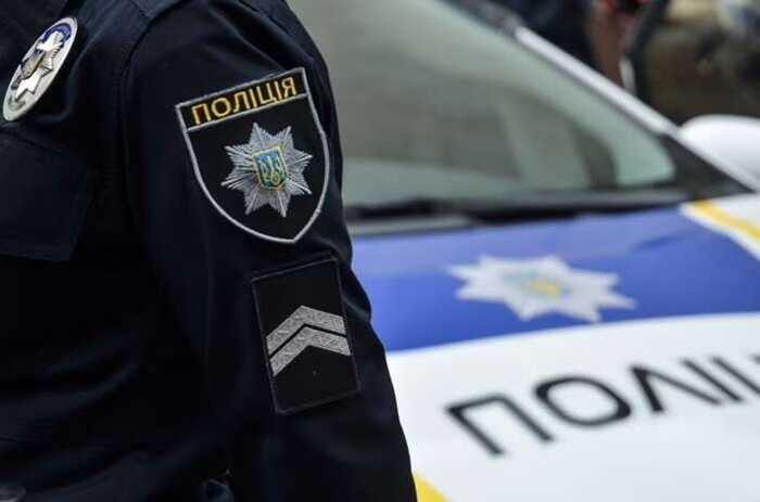 У Запоріжжі підлітки вивісили прапор Третього Рейху разом із українським